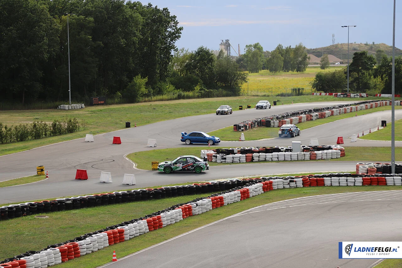 Relatório fotográfico do Circuito de Modlin - LadneFelgi.pl