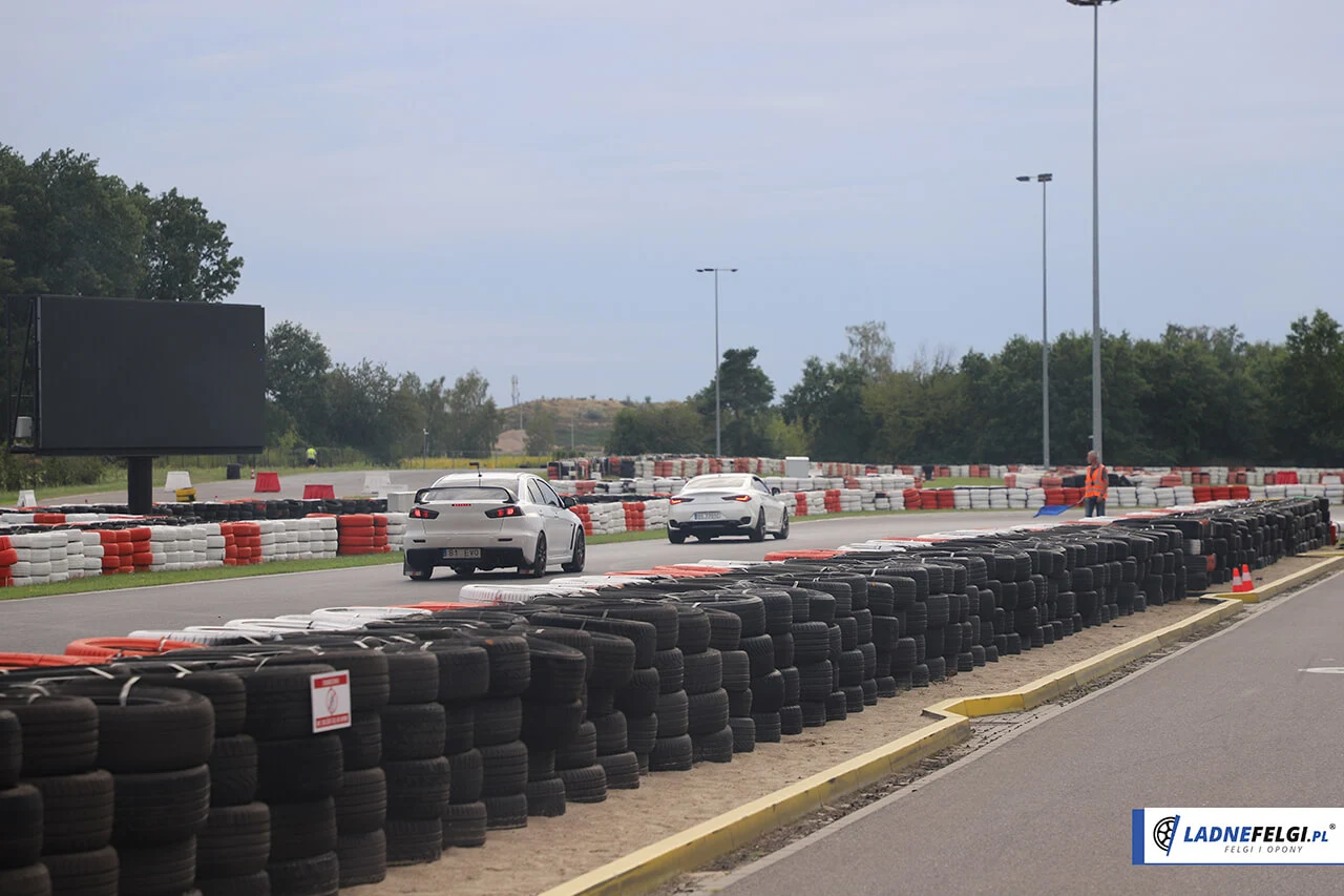 Φωτογραφική αναφορά από την πίστα Modlin - LadneFelgi.pl