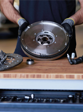 Dwumasa – co to jest, jak działa, i jakie objawy świadczą o jej awarii?