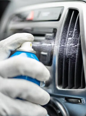 Odgrzybianie klimatyzacji – Ile kosztuje? Jakie metody wybrać? Dlaczego to klucz do zdrowej podróży?